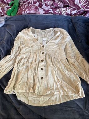 NEW American Eagle Light Beige Button-Front Women's Peplum Top
